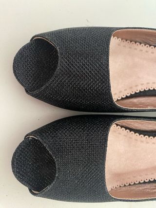 Zapatos de tacón negros con brillos talla 37