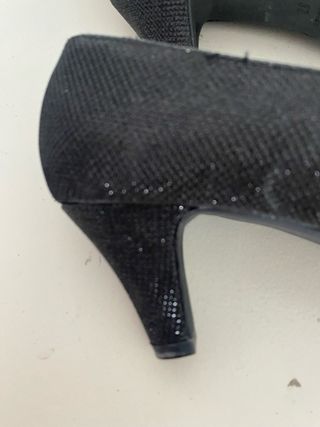 Zapatos de tacón negros con brillos talla 37