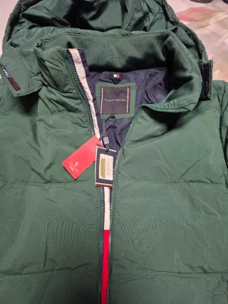 Plumífero verde Tommy Hilfiger, 16 años, nuevo