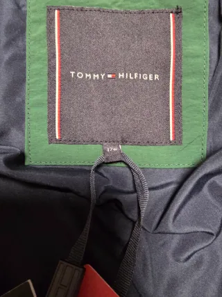 Plumífero verde Tommy Hilfiger, 16 años, nuevo