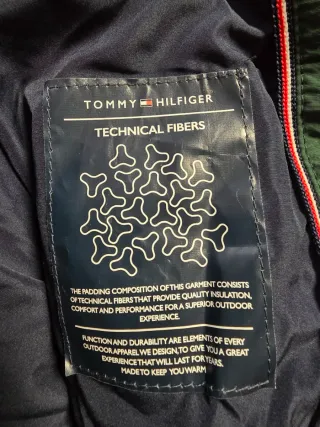 Plumífero verde Tommy Hilfiger, 16 años, nuevo