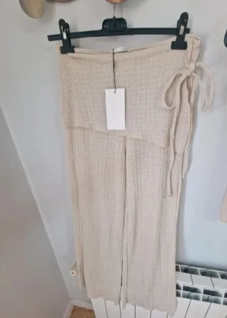 Conjunto pantalón y top Zara beige