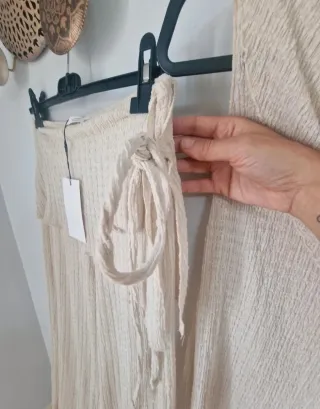 Conjunto pantalón y top Zara beige