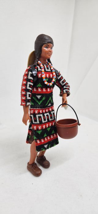 Madelman India Pluma Rosa