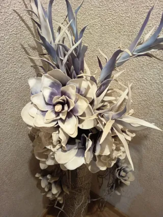 Adornos de flores artificiales