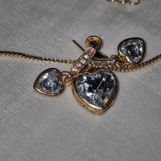 Set collana e orecchini cuore