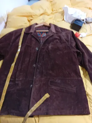 Chaqueta de piel marrón para hombre