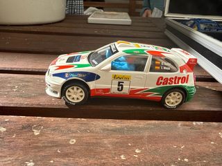8 Coches Scalextric con Maletín