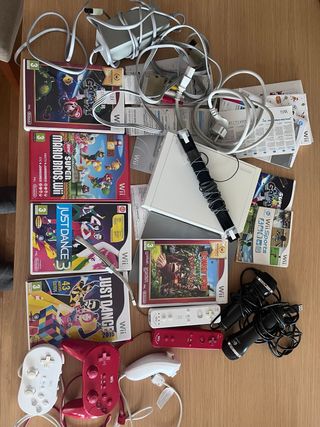 Consola Nintendo Wii + Juegos y Accesorios