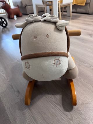 Caballito balancín infantil