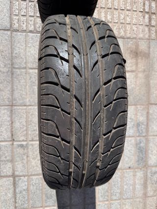 Par de Ruedas 195/55 R15 85V