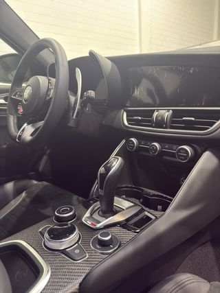 Alfa Romeo Giulia 2.9T v6 quadrifoglio 1500km 2026