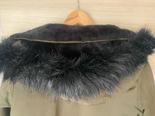 Parka Zara con pelo