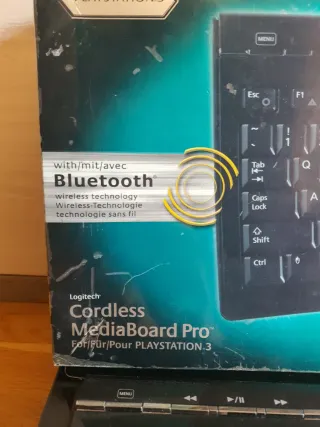 Teclado Logitech Bluetooth para PS3