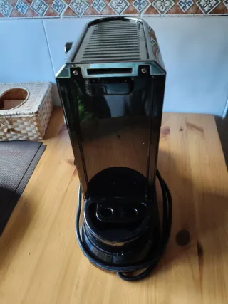 Cafetera DeLonghi Expreso Negra