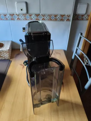 Cafetera DeLonghi Expreso Negra