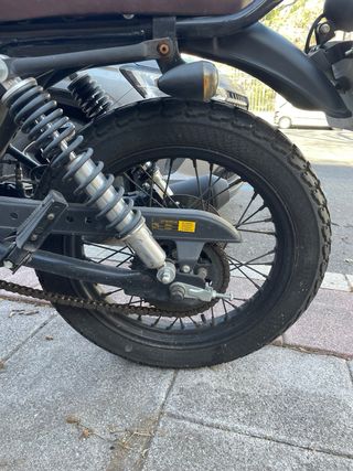 Mash Seventy 125cc Café Racer Negra Mate