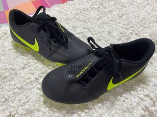 Botas de fútbol Nike Phantom VNM talla 34