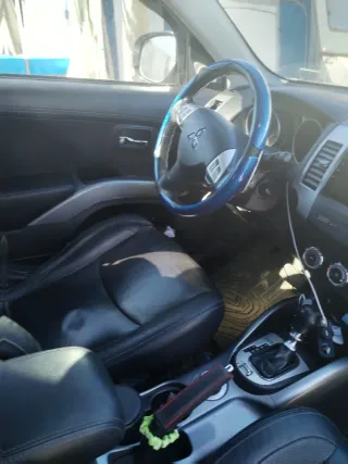 Mitsubishi Outlander 2009