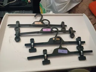 Perchas Pinza Plástico 35 y 25 cm