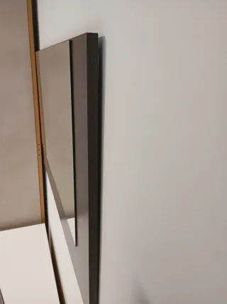 Espejo decorativo en color wengue