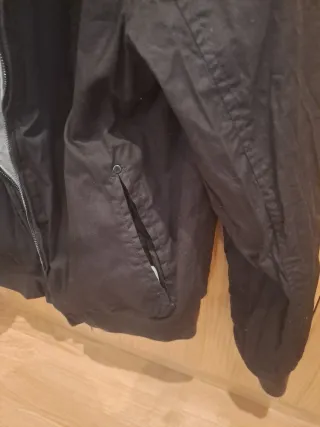 Cazadora reversible marrón y gris