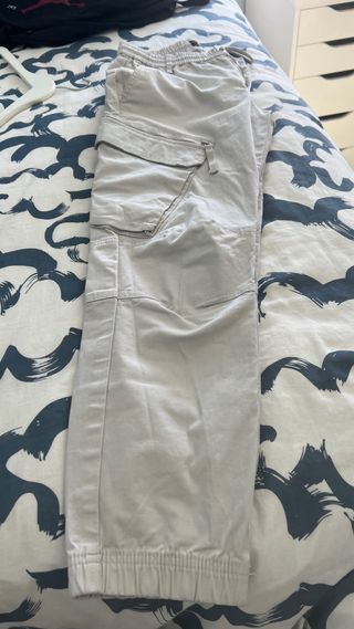 Pantalones cargo Pull&Bear grises Talla S