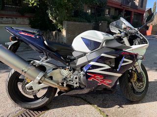 Honda CBR 900RR Fireblade Blanca