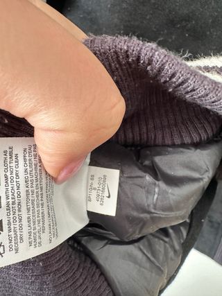 Bomber Nike NSW Y2K Vintage Negra y Blanca