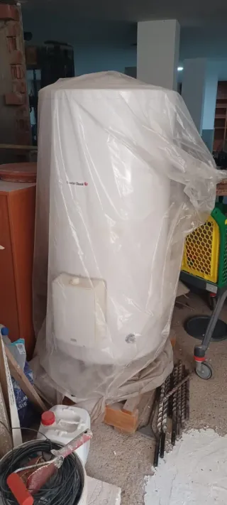 Termo eléctrico de 400 LITROS.