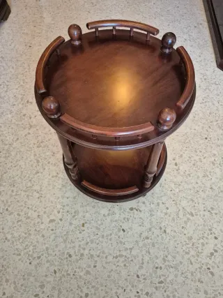 Camarera redonda de madera con 4 ruedas