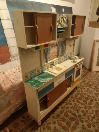 Antigua cocinita de madera