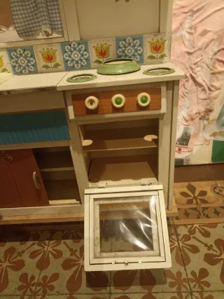 Antigua cocinita de madera