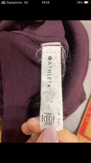 Sudadera Athleta fina morada