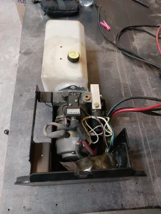 Motor elevación puerta Zepro