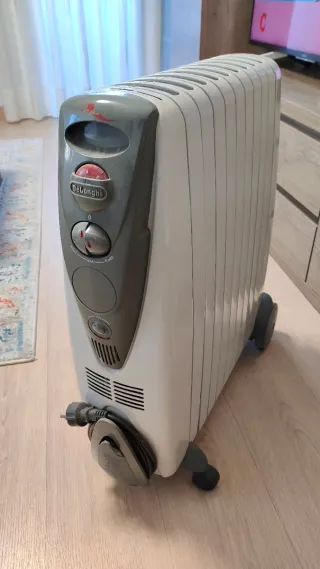Estufa Radiador Aceite DeLonghi