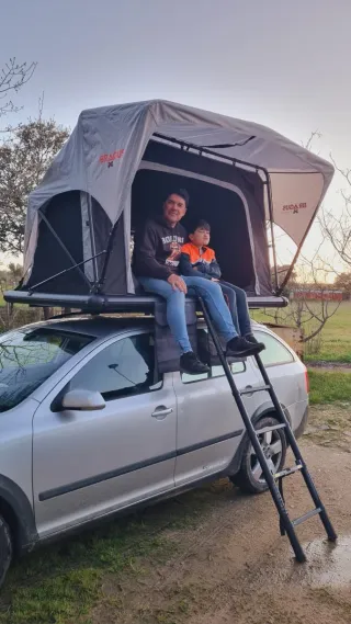 Tienda de techo tipo Iglú para coche