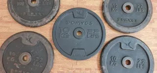 Lote de barras y discos de pesas