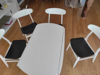 Mesa redonda extensible + 4 sillas