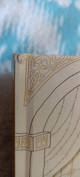 Enigmas: Desafia tu mente con 25 historias de m...