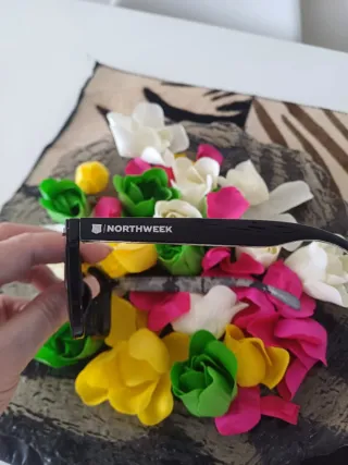 Gafas de sol azules y multicolor