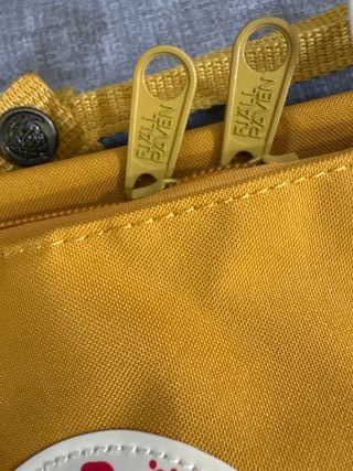 Mochila Fjallraven Kanken Weekender Amarilla