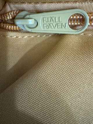 Mochila Fjallraven Kanken Weekender Amarilla