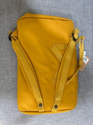 Mochila Fjallraven Kanken Weekender Amarilla