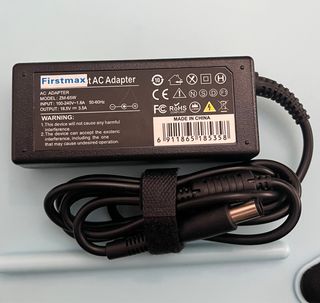 Adaptador AC Firstmax ZM-65W 18.5V 3.5A