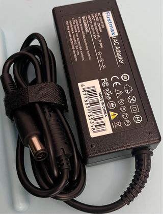 Adaptador AC Firstmax ZM-65W 18.5V 3.5A