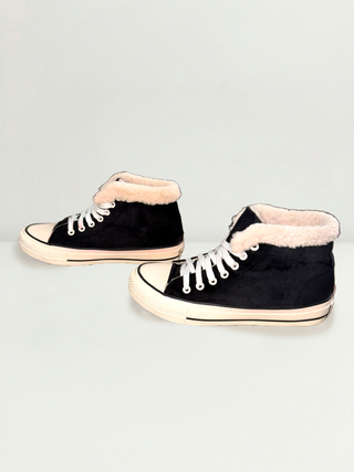 Zapatillas estilo Converse con forro interior