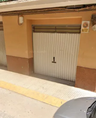 Vivienda y dos garajes todo comunicado