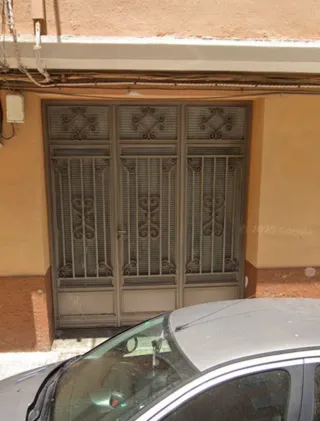 Vivienda y dos garajes todo comunicado