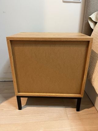 Mesilla de noche madera y ratán